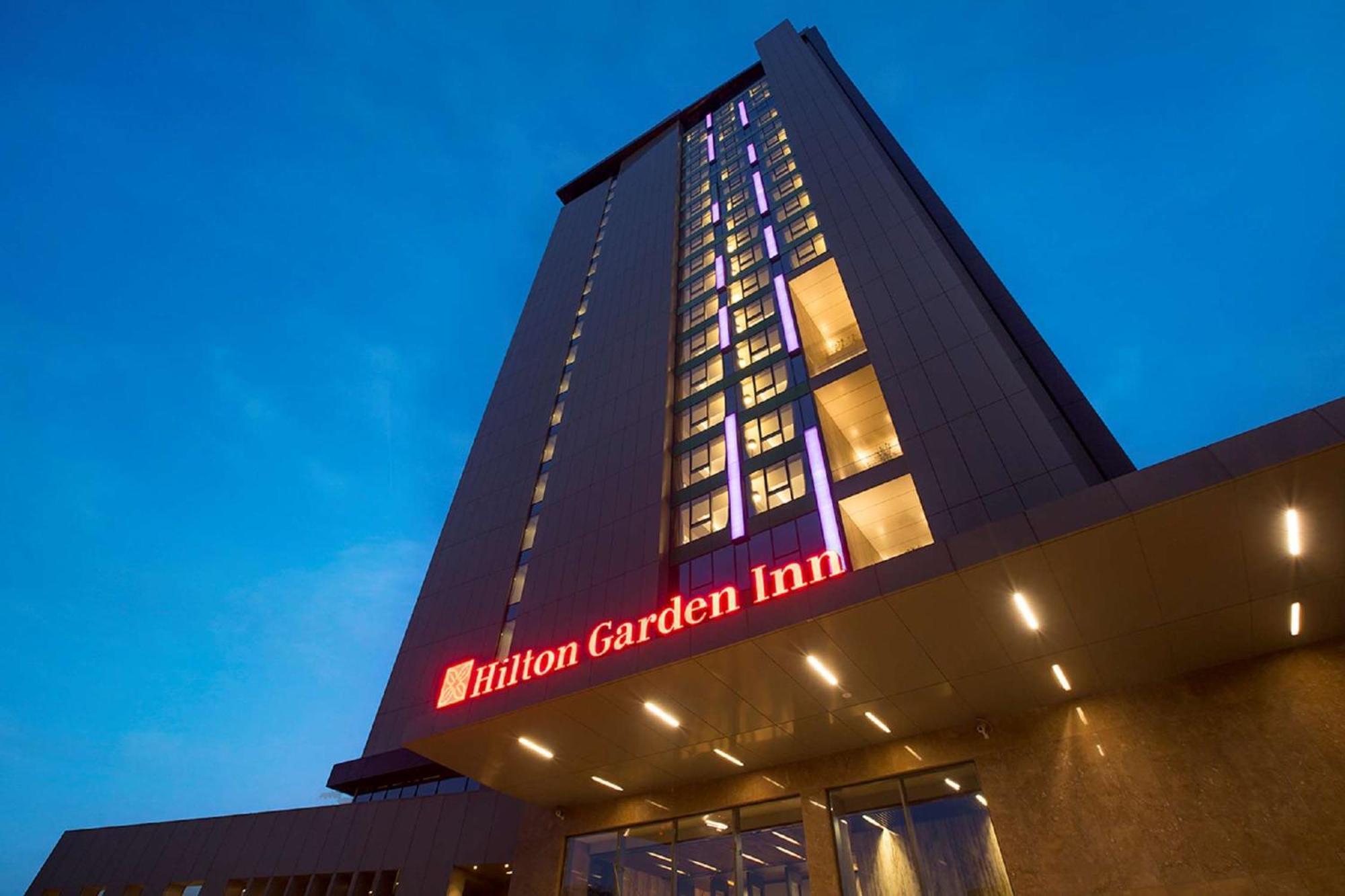 Hilton Garden Inn Istanbul Ataturk Airport Exterior photo